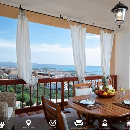 Homey Experience - Central Stay La Maddalena  Luaran gambar