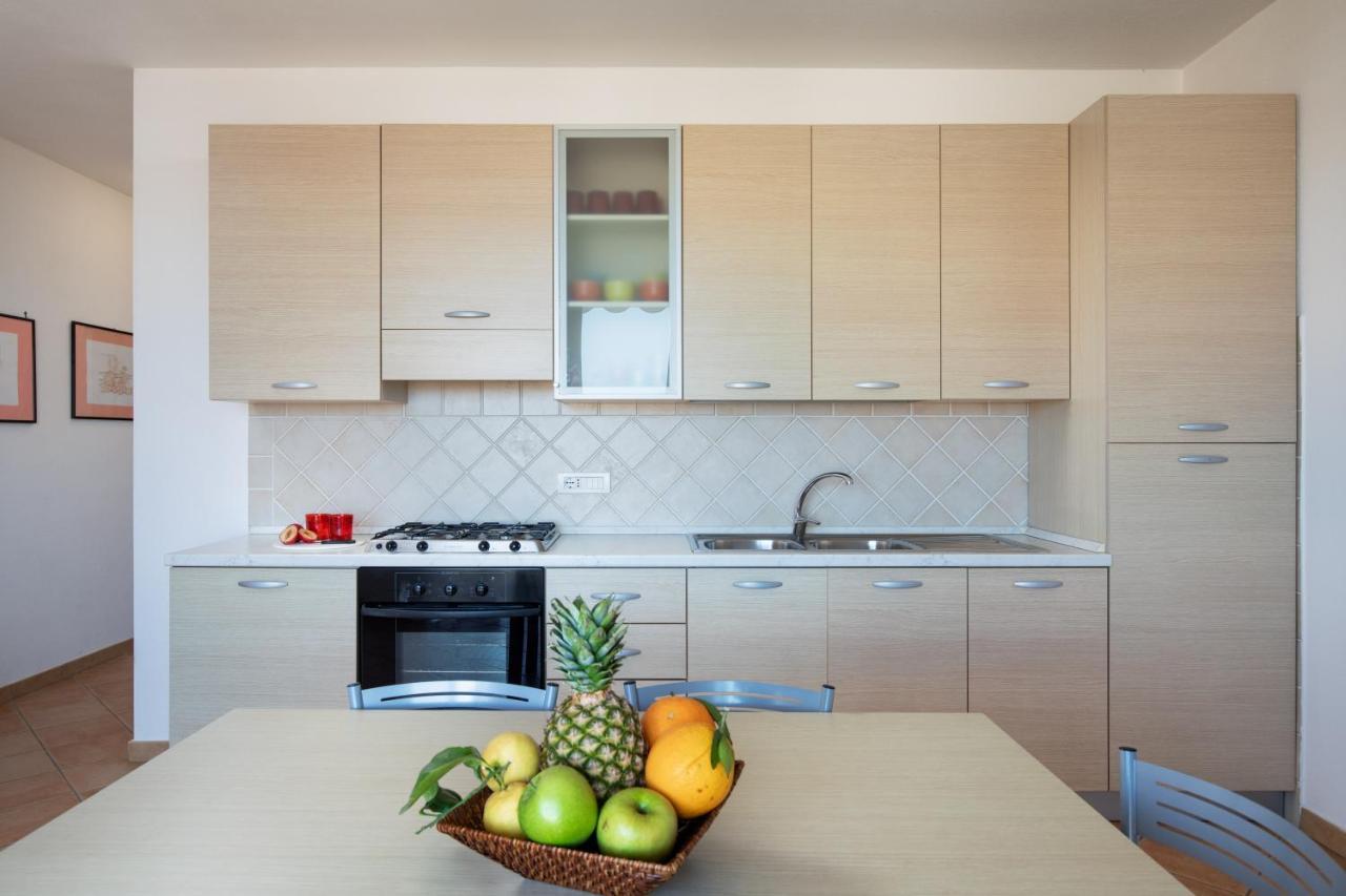 Homey Experience - Central Stay La Maddalena  Luaran gambar