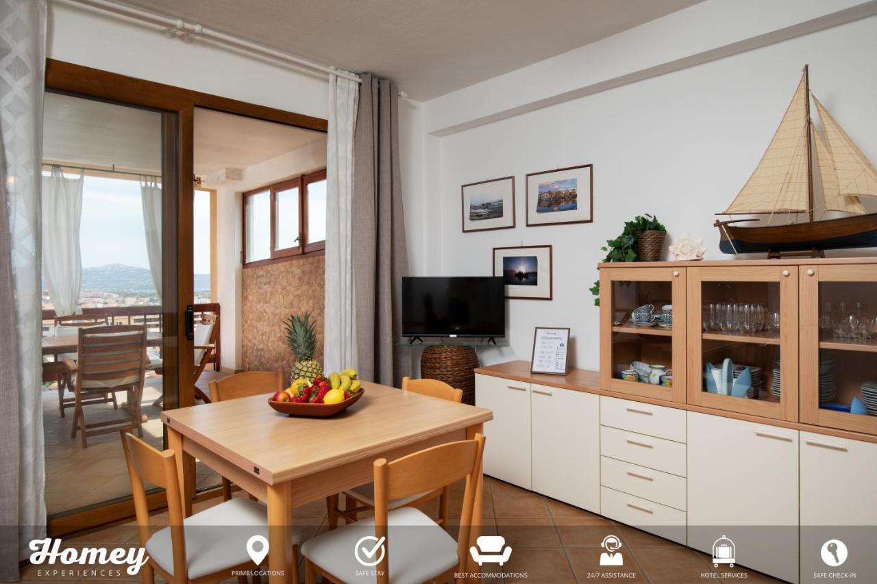 Homey Experience - Central Stay La Maddalena  Luaran gambar